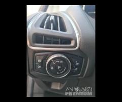 Ford focus 1.6tdci titanium - 16