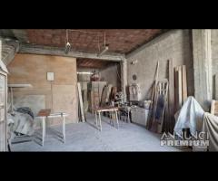 Garage 100mq con terrazza edificabile a Giarre
