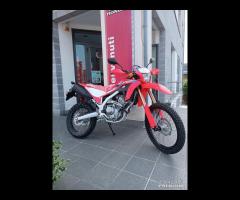 CRF300L PIÙ LEGGERA. PIÙ POTENTE  A  92  MESE