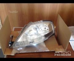 Proiettori dx sx citroen c3 03-