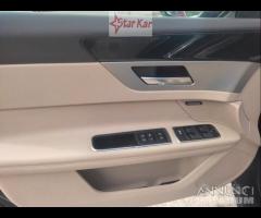 Jaguar xf 2.0d awd - 7