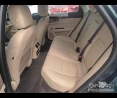 Jaguar xf 2.0d awd - 14