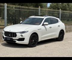 Maserati Levante Granlusso- Tetto Panoram-full Opt - 22