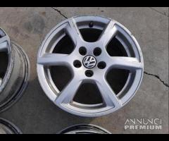 Cerchi In Lega Da 15" Per Volkswagen Polo 6R 2015