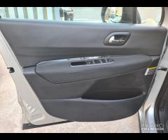 PEUGEOT 3008 1.6 HDi 115CV ANNO 2015 290000KM - 12