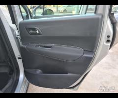 PEUGEOT 3008 1.6 HDi 115CV ANNO 2015 290000KM - 18