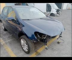 Volkswagen Golf 6 2.0TD CFF Demolita Per Ricambi - 7