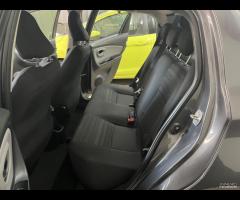 Toyota Yaris 1.0 gpl red edition full 2016 - 18