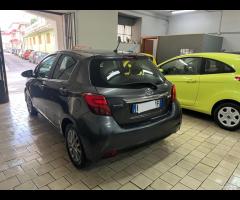 Toyota Yaris 1.0 gpl red edition full 2016 - 22