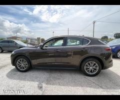 ALFA ROMEO STELVIO 150cv navi xenon pelle tetto - 10