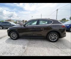 ALFA ROMEO STELVIO 150cv navi xenon pelle tetto - 12