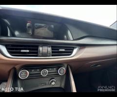 ALFA ROMEO STELVIO 150cv navi xenon pelle tetto - 17