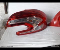 stop posteriore LED dx,sx peugeot 208 2018
