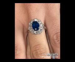 ANELLO ORO 18kt CON DIAMANTI E ZAFFIRO BLU 2,69
