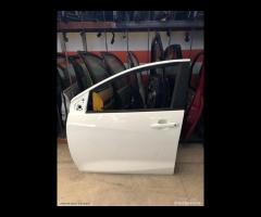 porta anteriore posteriore dx sx Toyota Yaris 2023