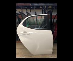 porta anteriore posteriore dx sx Toyota Yaris 2023 - 6
