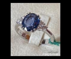 ANELLO ORO 18kt. CON DIAMANTI NATURALI E ZAFFIRO