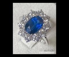 ANELLO "KATE" ORO 18kt. DIAMANTI E ZAFFIRO BLU