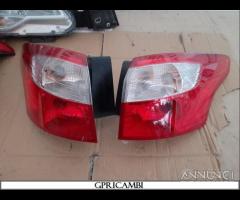Fari posteriori ford focus sw 2011/2016