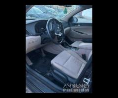 Hyundai Tucson 2.0 sinistrato - 2016 - 10