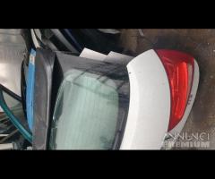 Portellone BAGAGLIAIO cofano posteriore AUDI A1 (