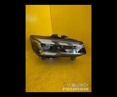 Faro fanale proiettore destra AUDI Q2 Matrix 81A 2