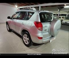 TOYOTA RAV4 2.2 D136 CV Luxury PROMOZIONE