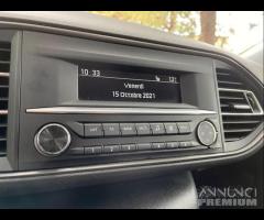 Peugeot 308 | 1.6 - 2015 - 10