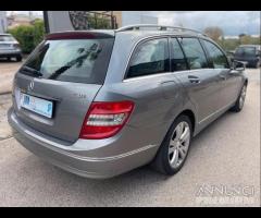 MERCEDES Classe C 200 - 2010 - 16