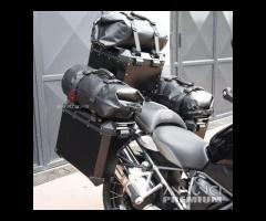 Cinghie fissaggio borse bauletti moto posteriori