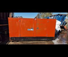 GRUPPO ELETTROGENO DA 125 KVA MOTORE IVECO - 8