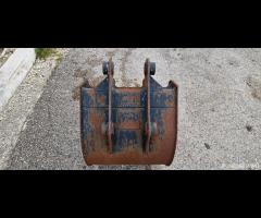 BENNA JCB PER ESCAVATORE COD. 18 - 7