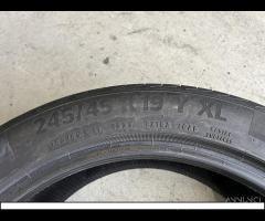 1 Gomme 245/45 R19 102Y Continental 75%residui2023