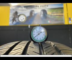 2 Gomme 235/60 R18 Kumho M+S 90% residui del 2022