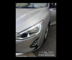 Ford Focus 4serie - 8