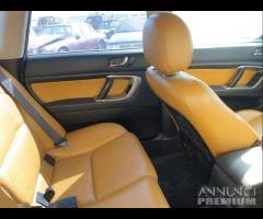 Subaru Legacy Outback 2007 Demolita - NO MOTORE - 12