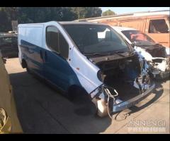Renault Trafic 2006 Demolito - Per Ricambi