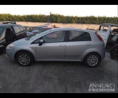 Fiat Grande Punto 75 CV Demolita - Per Ricambi