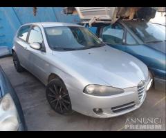 Alfa Romeo 147 MK2 Restyling Per Ricambi - Demolit