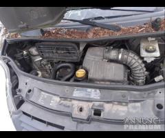 Renault Trafic 2012 Demolito - Ricambi NO MOTORE