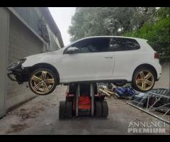 Volkswagen Golf 6 Gti Demolita - Per Ricambi