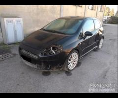Fiat Grande Punto 1.4 T-Jet Demolita - Per Ricambi