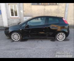 Fiat Grande Punto 1.4 T-Jet Demolita - Per Ricambi