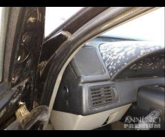 Alfa Romeo 155 Demolita - Per Ricambi - 12