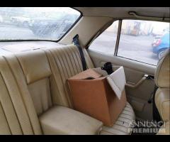 Mercedes W123 Berlina Demolita - Per Ricambi - 10