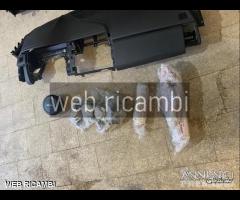 Ricambi jaguar E pace 2018 2019 2020 musata