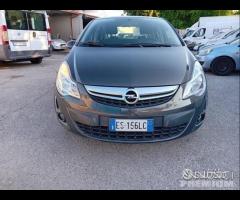 Opel corsa 5P-1.3 mjt/75 cv-full-2013