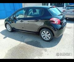 Peugeot 208 5p-1.4 hdi-full-2013 - 7