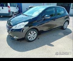 Peugeot 208 5p-1.4 hdi-full-2013 - 11