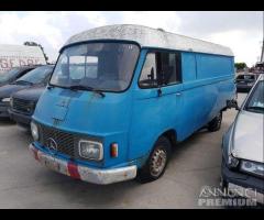 Furgone Mercedes 406D Demolito - Per Ricambi